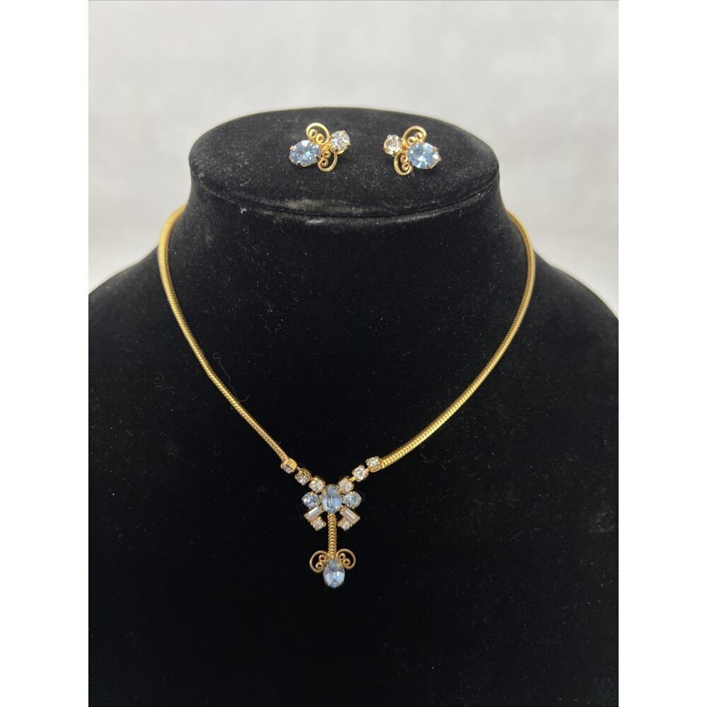 Vintage LEO GLASS Gold Tone & Rhinestone 15" Necklace & Screwback Earings Set